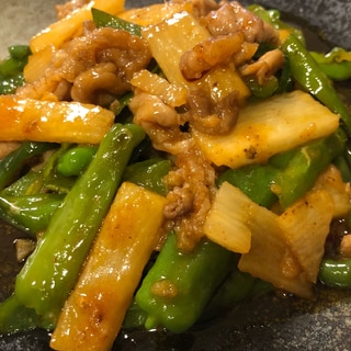 ししとうと山芋の豚バラ肉甘辛炒め